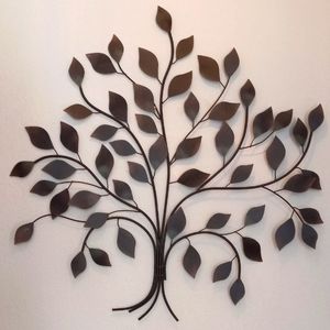 Metal Wall Art Tree with Leaves 31" x 31" perfect condition call 417-507-4654